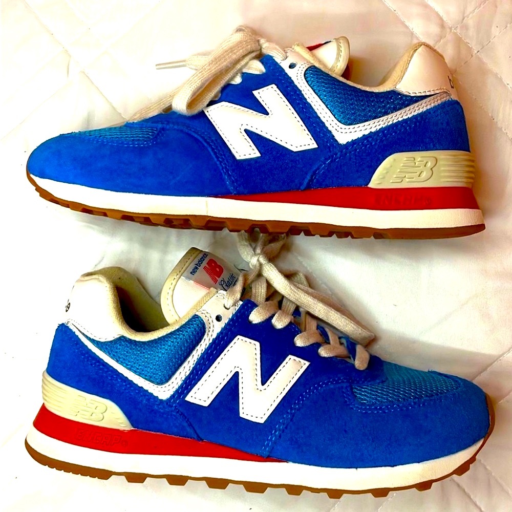 New Balance 574 Classics Men’s 5 Women’s 7